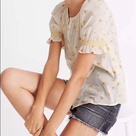 NWT Madewell Smocked Button Up Top in French Daisy XS - Picture 2 of 7